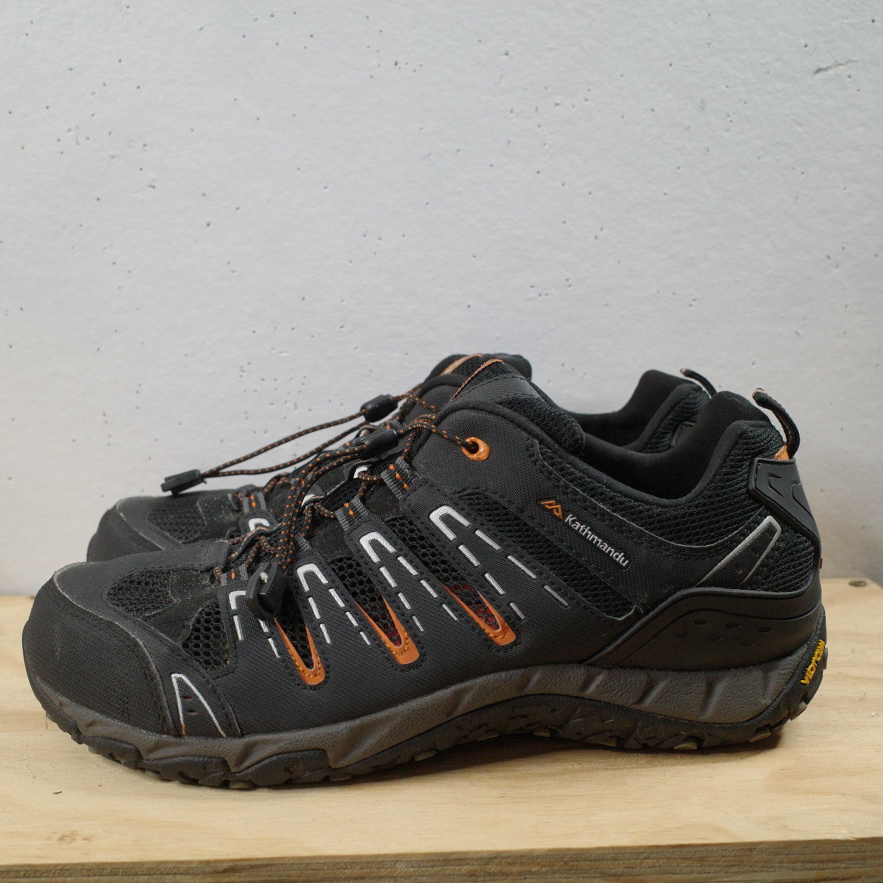 Kathmandu Vibram Shoes Barcoo Outdoors Hiking Mens US11