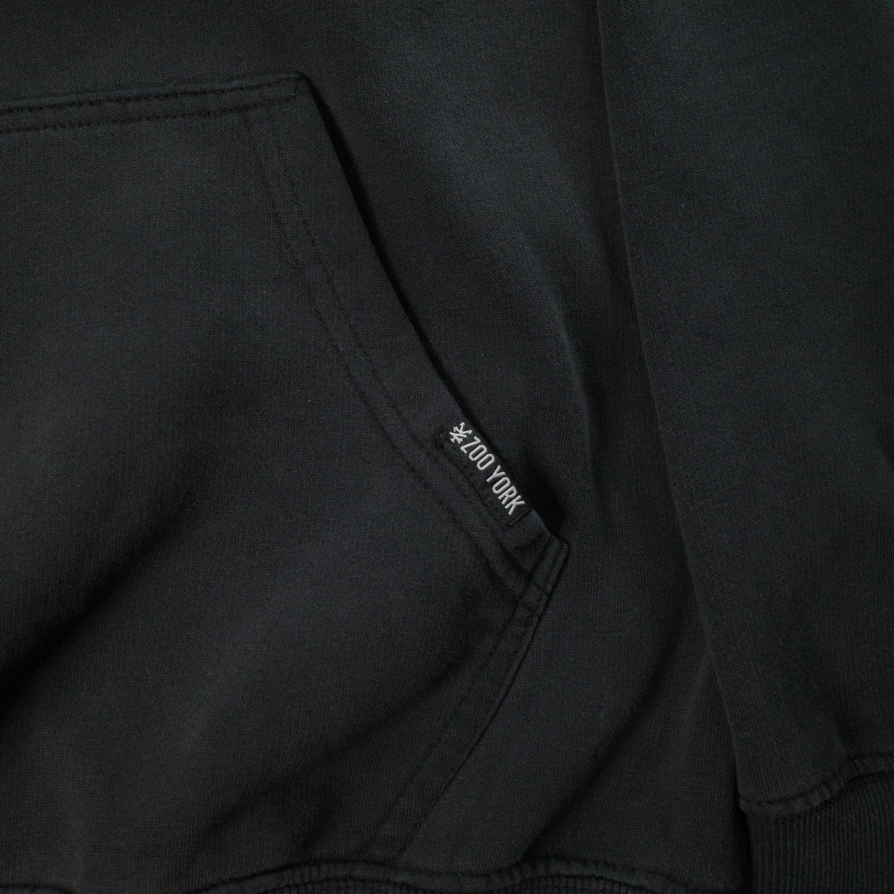 Zoo York Black Hoodie Sweatshirt Pullover Men's Medium