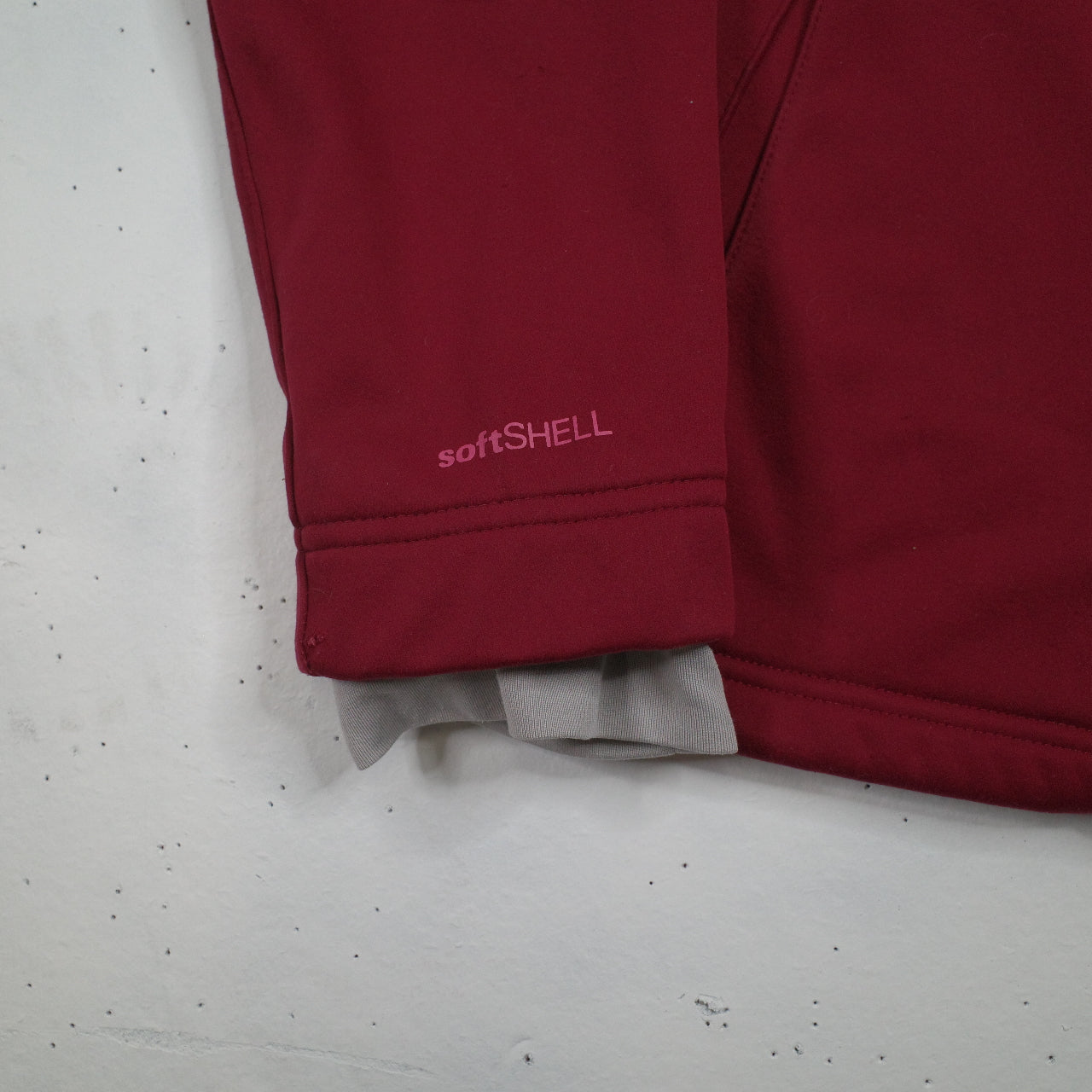 Kathmandu Women's Softshell Maroon Jacket Hooded Full Zipper Fleece Lined Women's 10