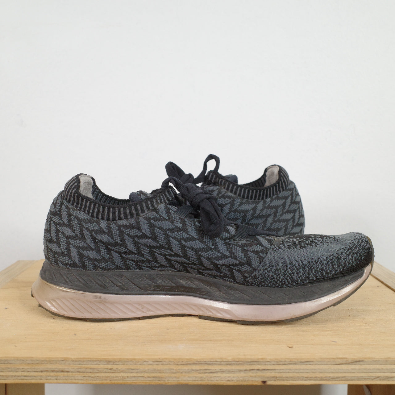 Brooks Bedlam Black Grey Running Sneaker Shoes Womens US7.5 24.5cm