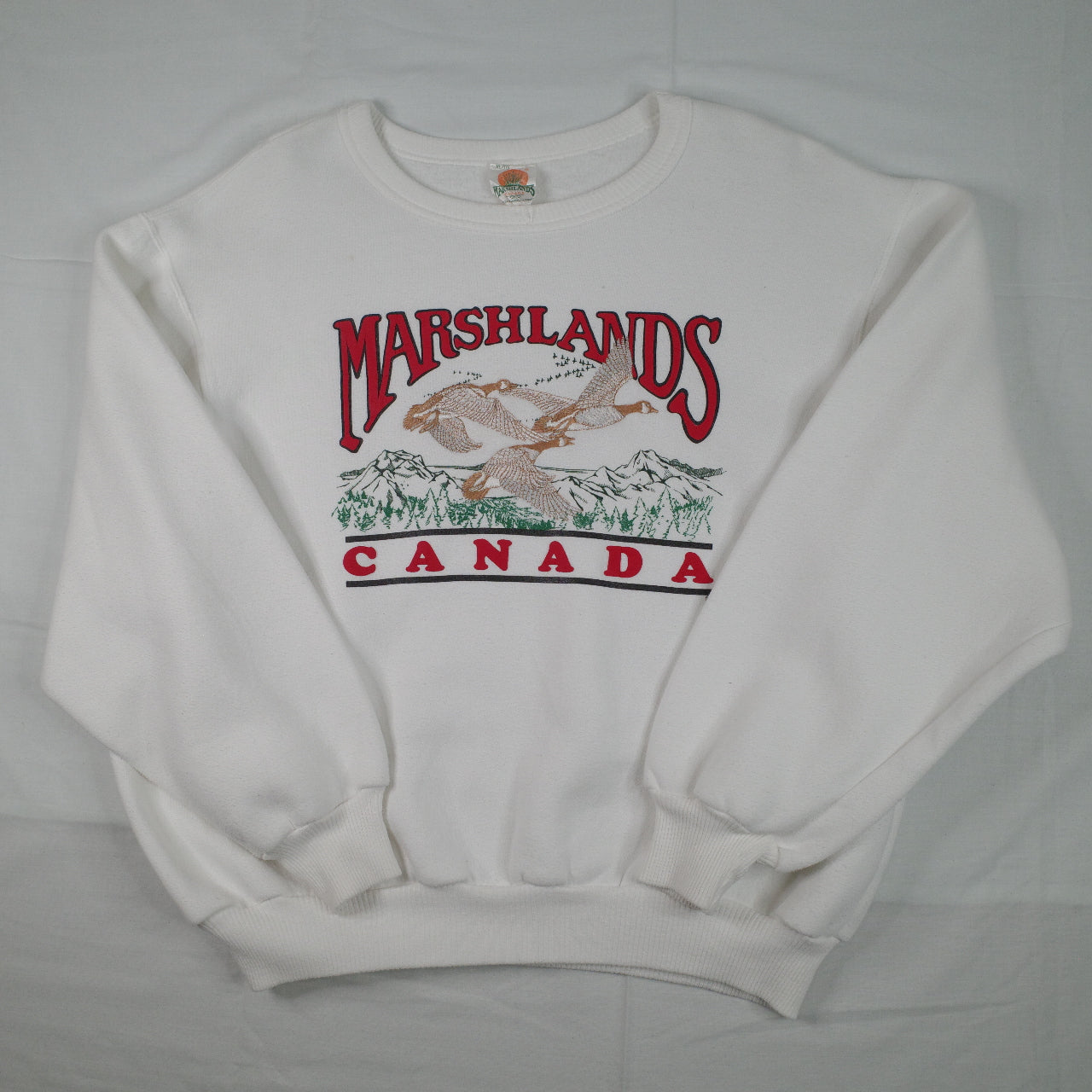 Vintage Marshlands Canada Flying Ducks White Crewneck Mens XL