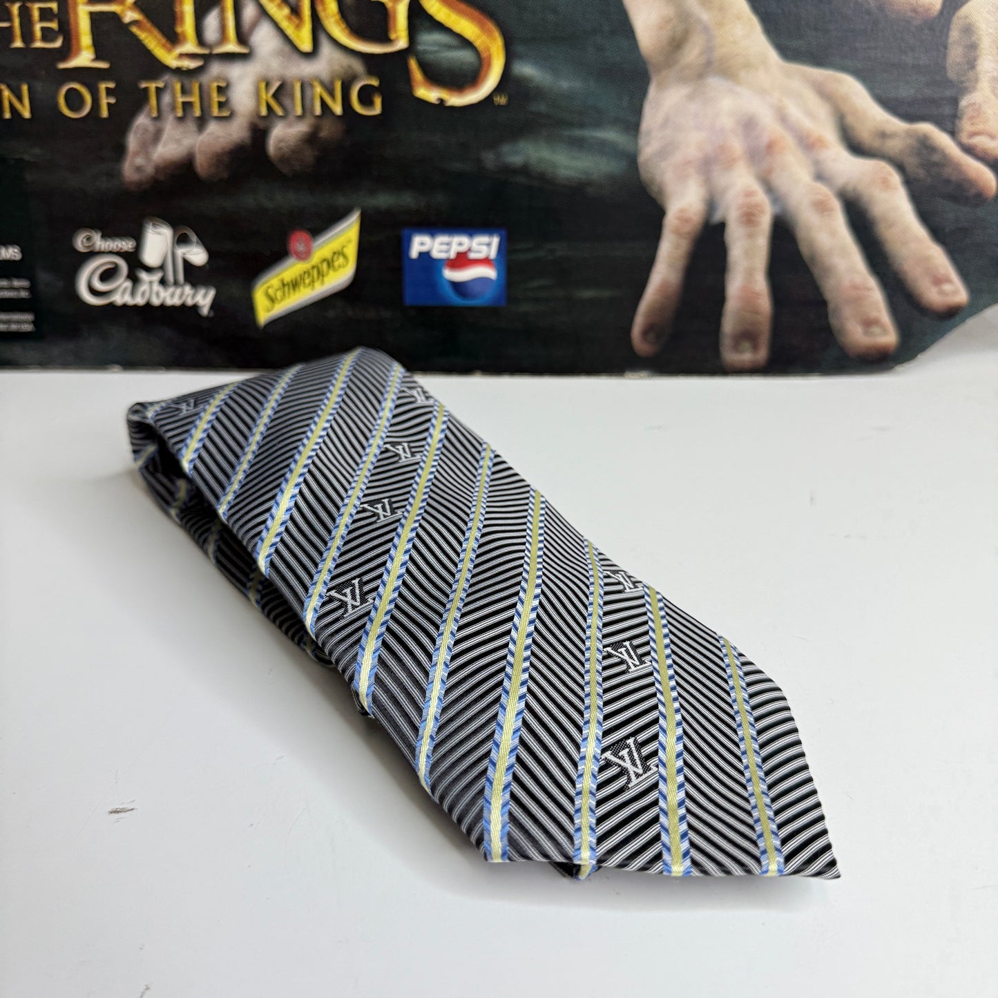 LOUIS VUITTON Silk Neck Tie LV Logo Gray Handmade In Made In Italy