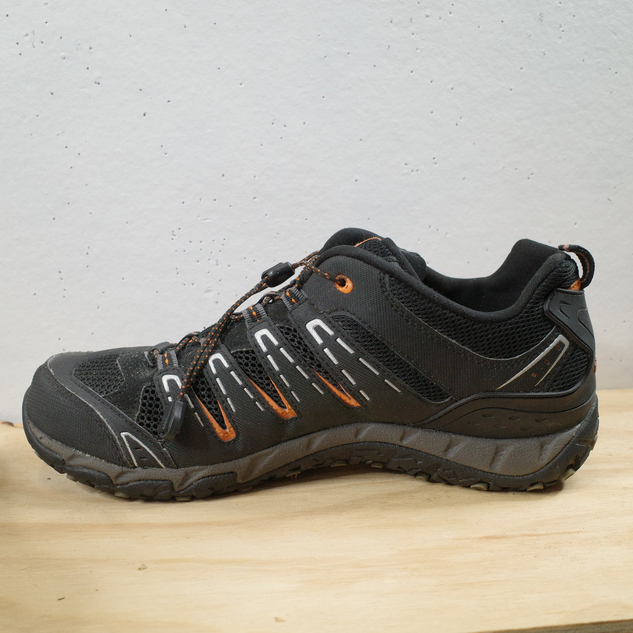 Kathmandu Vibram Shoes Barcoo Outdoors Hiking Mens US11