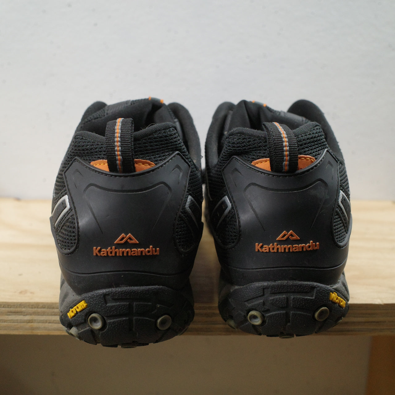 Kathmandu Vibram Shoes Barcoo Outdoors Hiking Mens US11