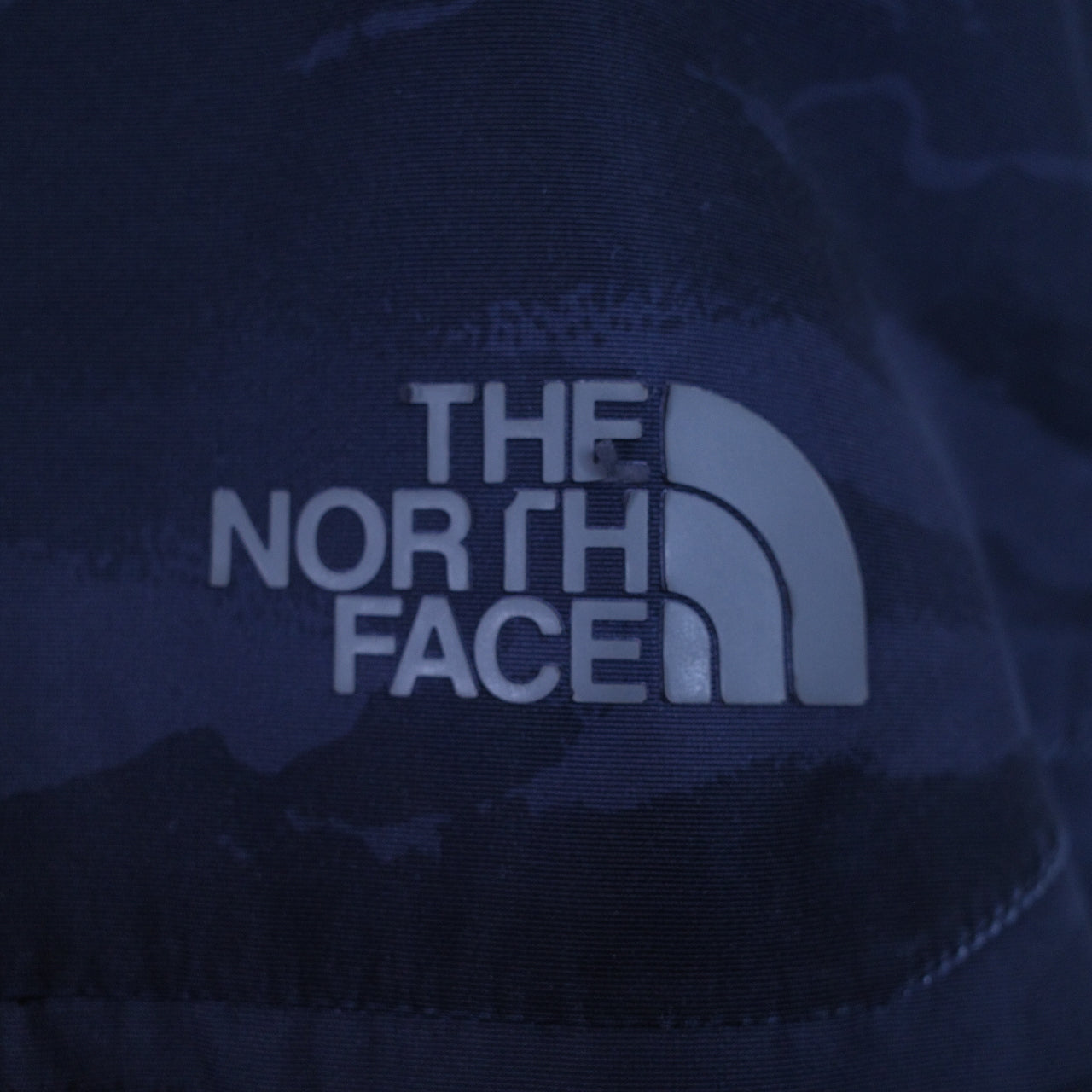 The North Face Black Camo Full Zip Waterproof Jacket Men's Medium Dryvent