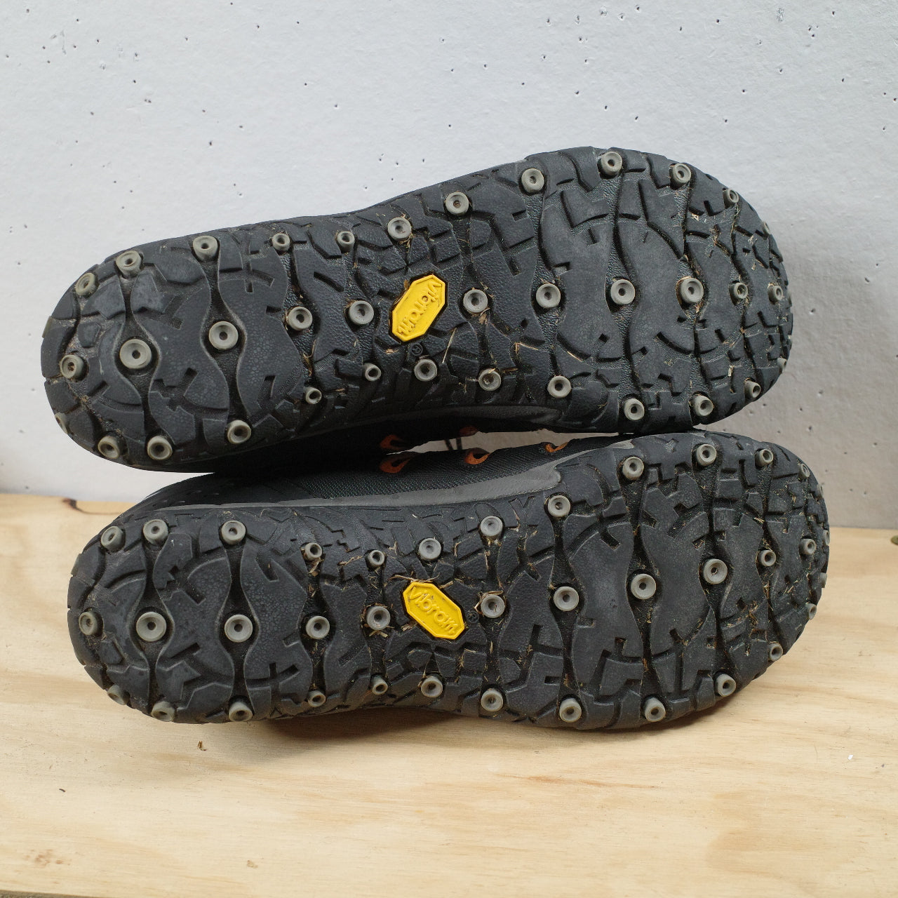 Kathmandu Vibram Shoes Barcoo Outdoors Hiking Mens US11