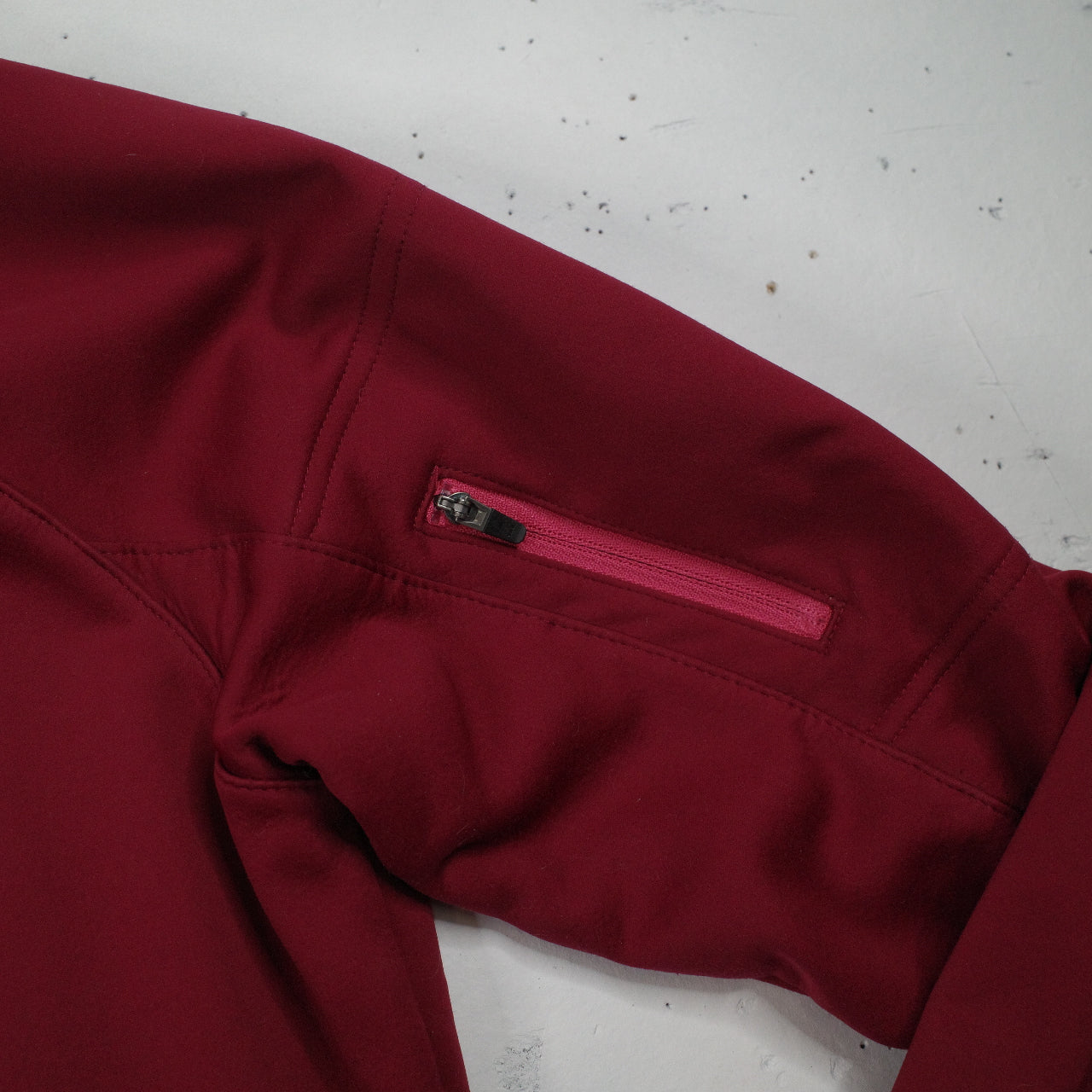 Kathmandu Women's Softshell Maroon Jacket Hooded Full Zipper Fleece Lined Women's 10