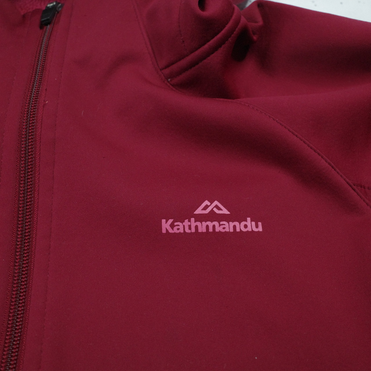 Kathmandu Women's Softshell Maroon Jacket Hooded Full Zipper Fleece Lined Women's 10