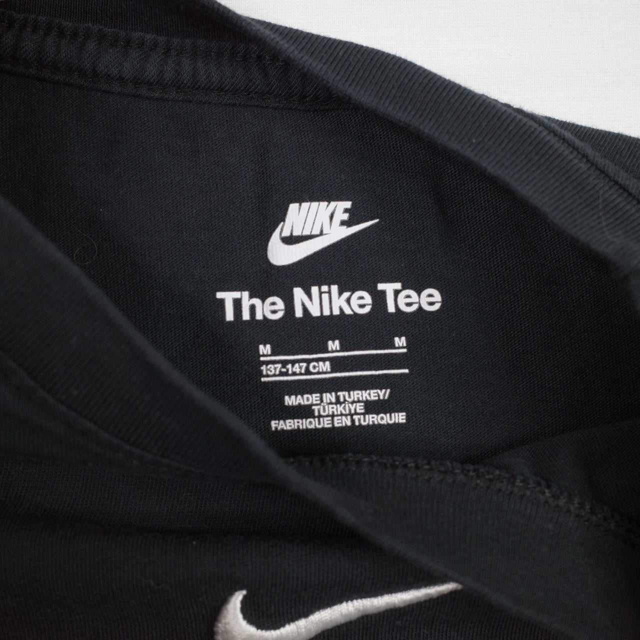 Nike Air Embroidered Center Logo Black Short Sleeve Womens T-Shirt M