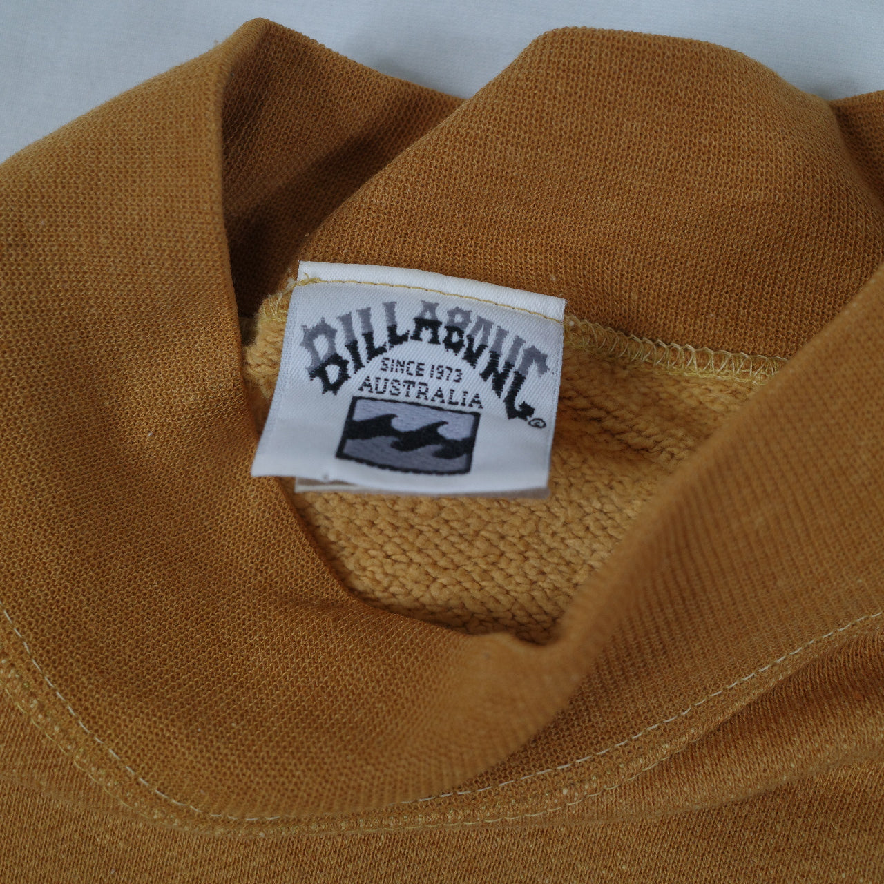 Billabong China Mock Fleece Sweater Mustard Yellow Vintage 90's Mens Medium