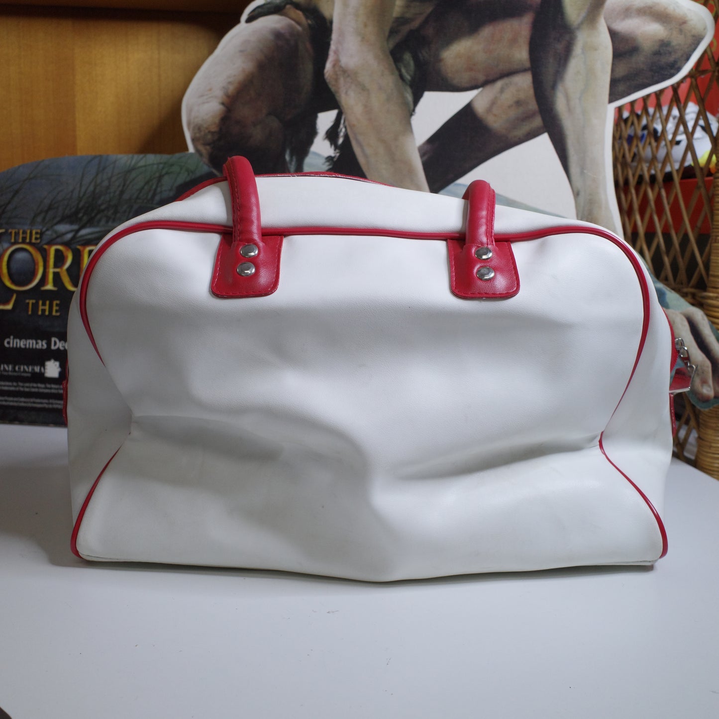 Everlast Duffle Bag Gym Travel Carry Vintage White Red