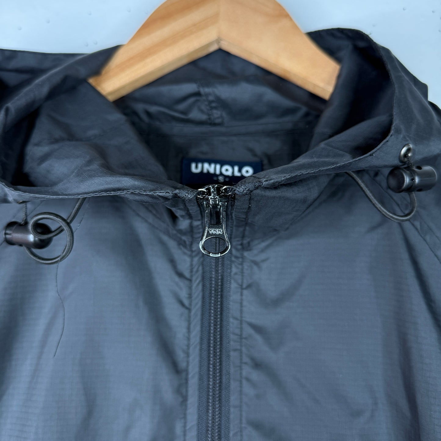 UNIQLO Nylon Hooded Jacket Packable 90s Black Solid Mens Medium