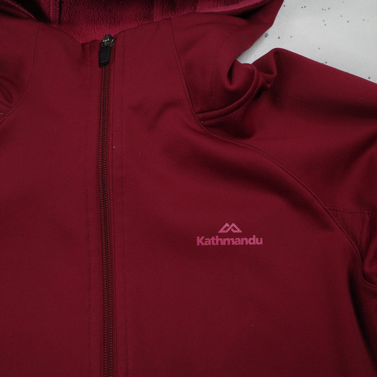 Kathmandu Women's Softshell Maroon Jacket Hooded Full Zipper Fleece Lined Women's 10