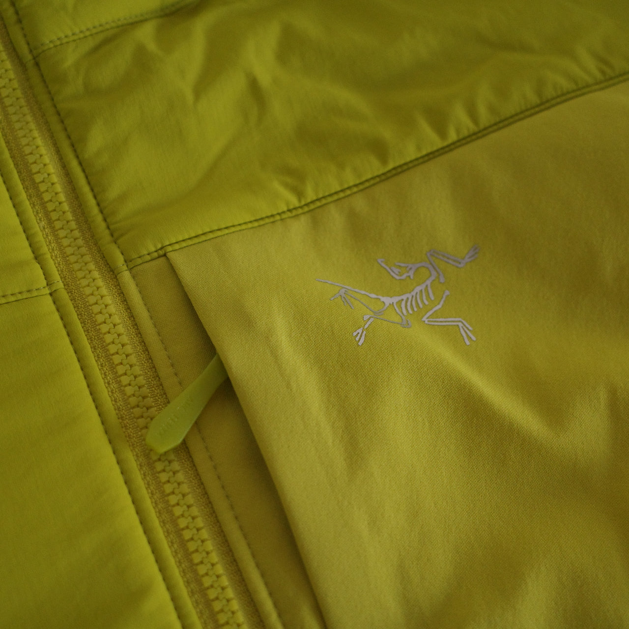 NEW Arc'teryx Proton Hoody Alpine Insulated Jacket Yellow Lampyre Mens XL
