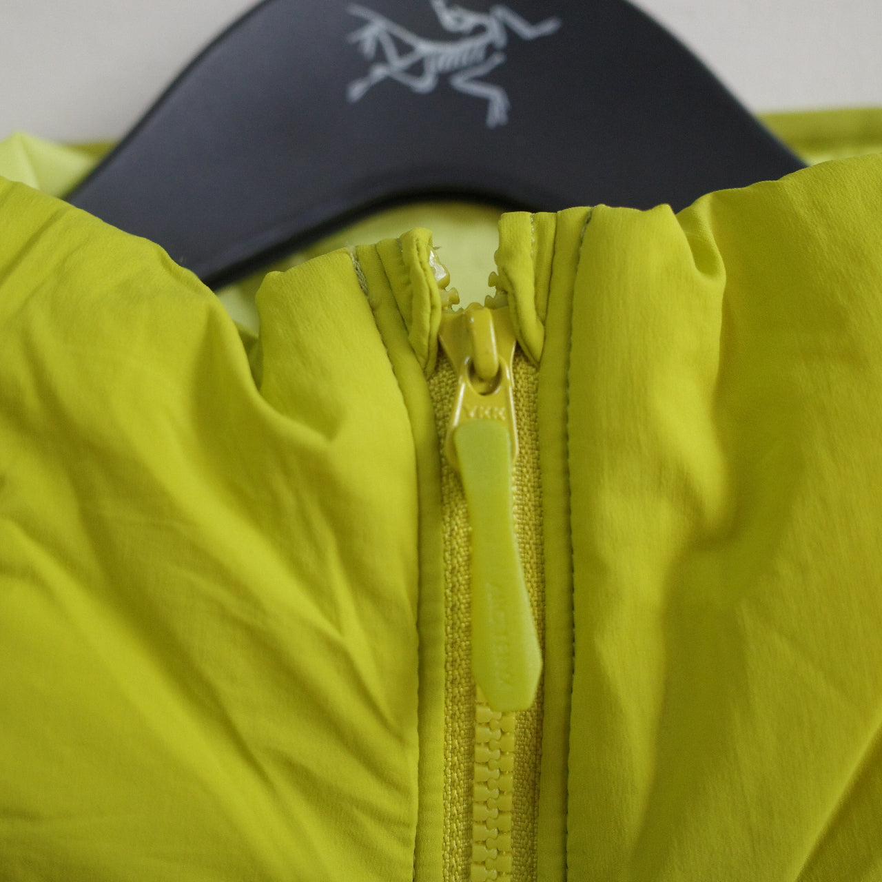 NEW Arc'teryx Proton Hoody Alpine Insulated Jacket Yellow Lampyre Mens XL