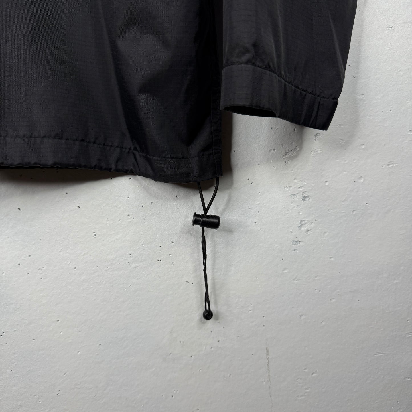 UNIQLO Nylon Hooded Jacket Packable 90s Black Solid Mens Medium