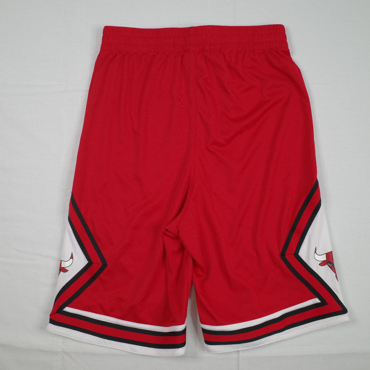 Chicago Bulls Shorts kids 11-12 Youth Red Basketball Swingman NBA Size