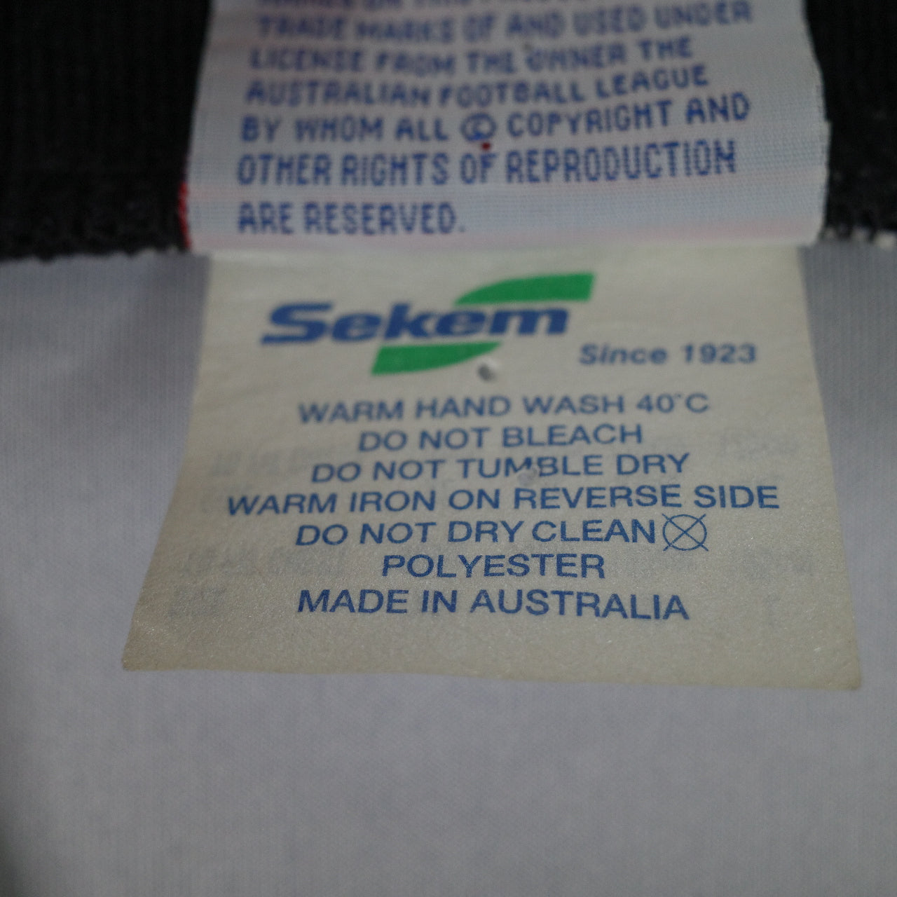 Carlton Blues AFL Vintage Sekem Knit Jersey Mens Small Made in Australia