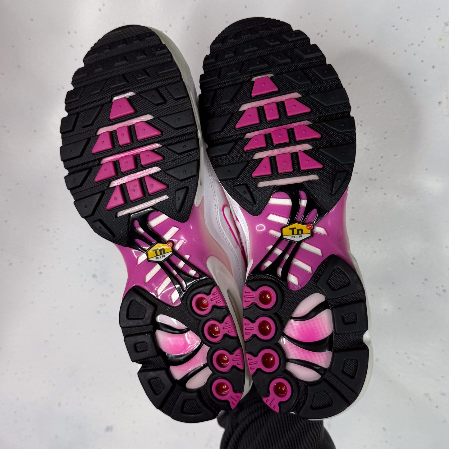 Air Max Plus TN Pink Fades Women's 11 / Men's 9.5 OG Release
