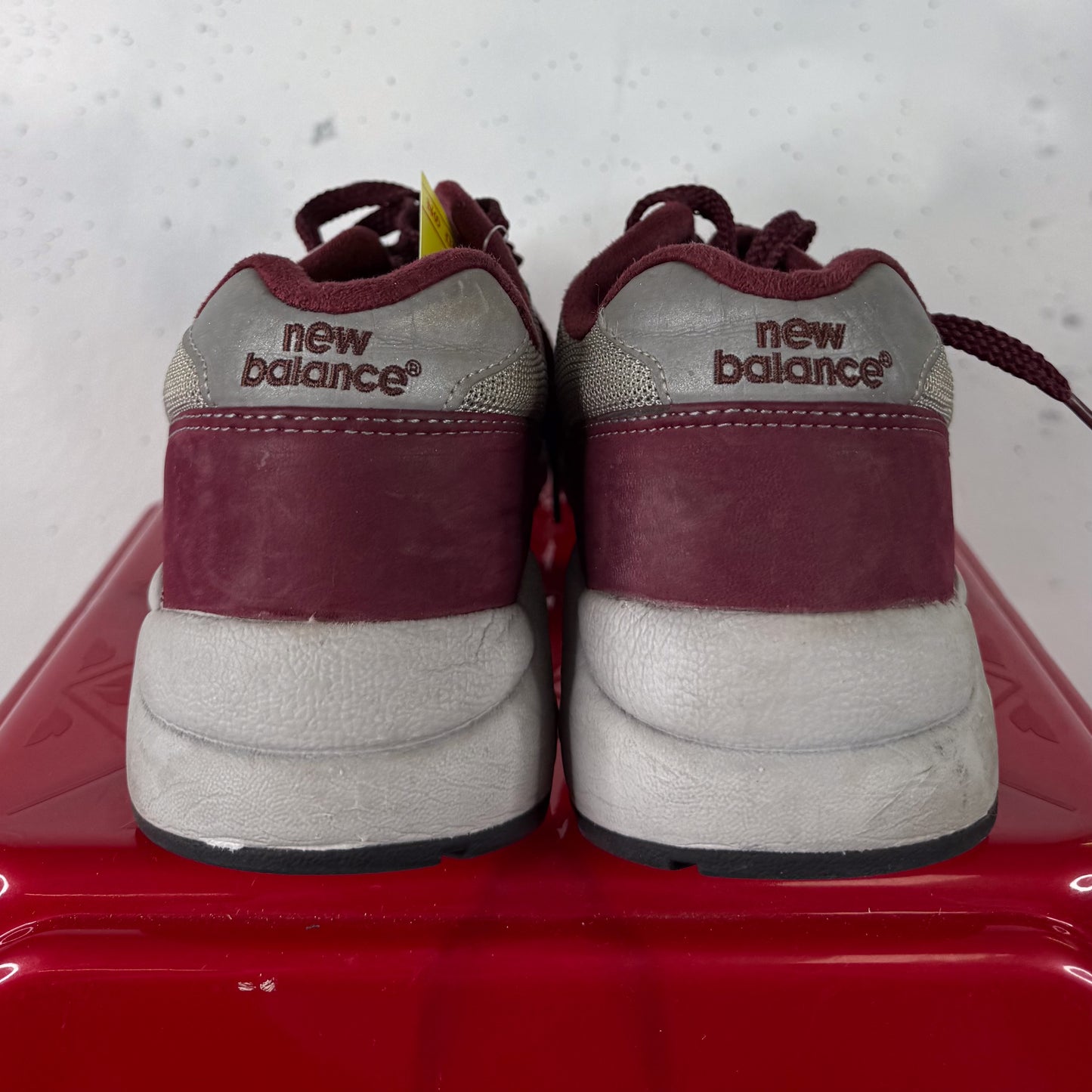 New Balance 580 Maroon White used Mens US11