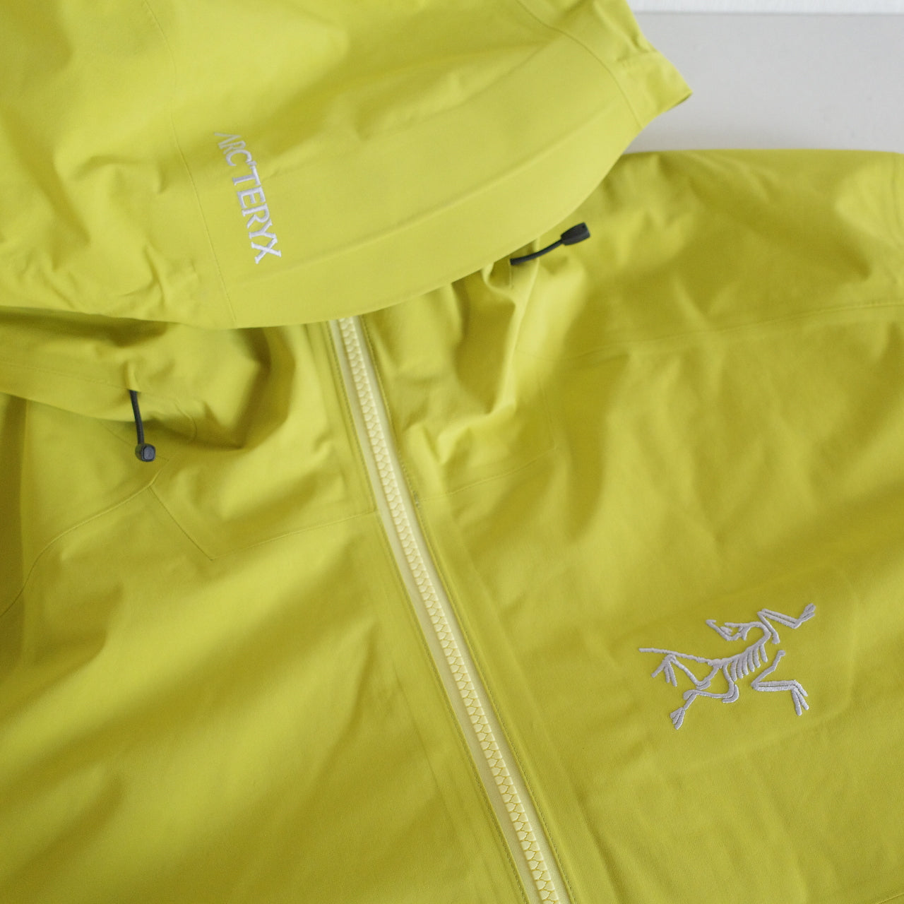 NEW Arc'teryx Sabre Insulated GTX Performance Yellow Lampyre Mens XL Waterproof