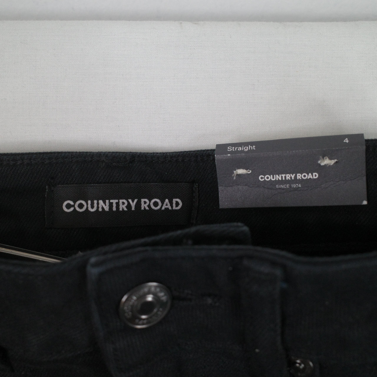 Country Road High Rise Straight Jeans Black Womens 4 with tags
