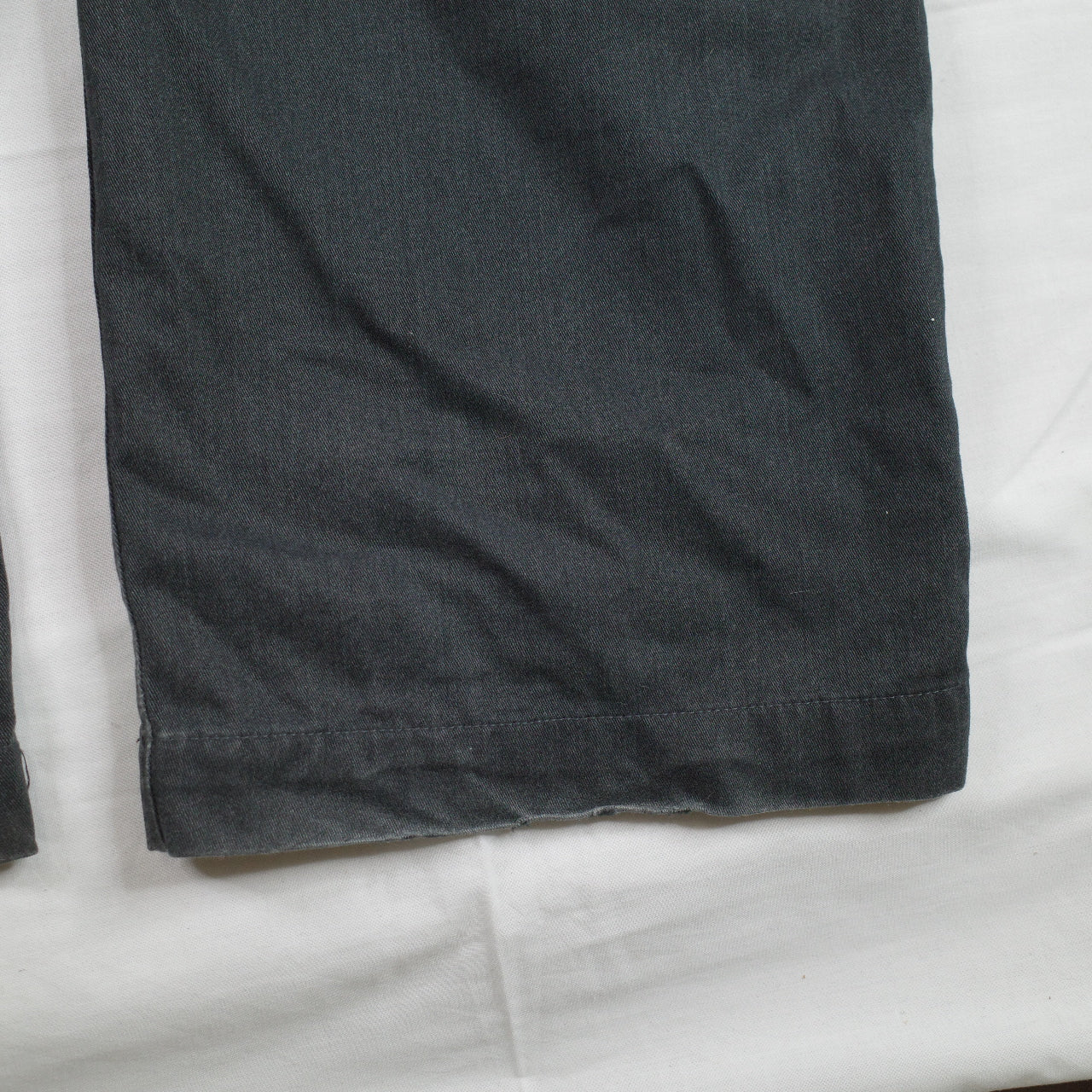 Tommy Hilfiger Pants Mens W40 L34 Baggy Pocket Black Faded Cargo Chino