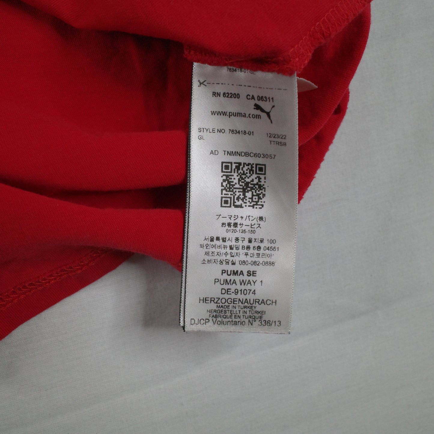 PUMA Scuderia Ferrari Drivers Logo Crew Neck Short Sleeve T-Shirt Mens Small