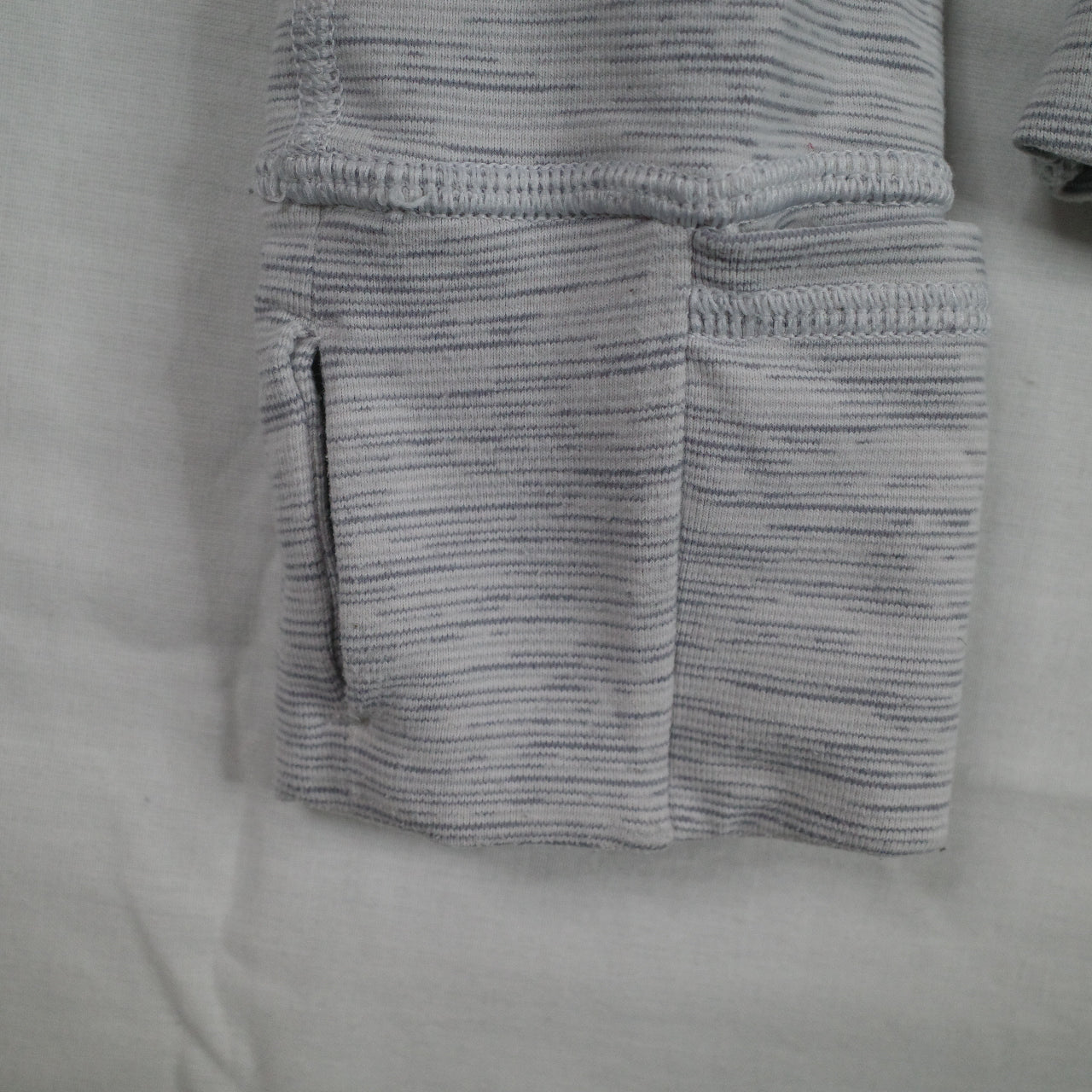 Lululemon Define Gray Quarter Zip Womens Size 0 167/74Y Yoga