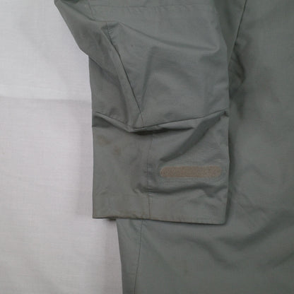 Descente Allterrain Creas Light Grey Rain Proof Jacket Mens Small