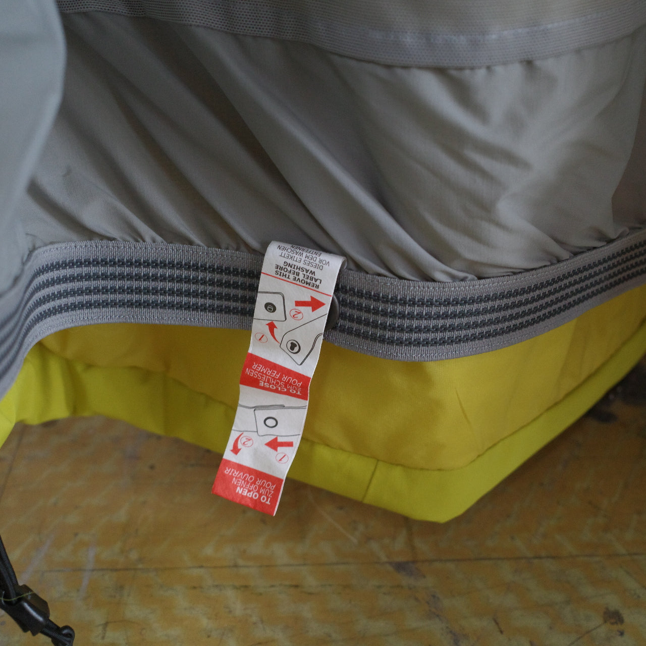 NEW Arc'teryx Sabre Insulated GTX Performance Yellow Lampyre Mens XL Waterproof