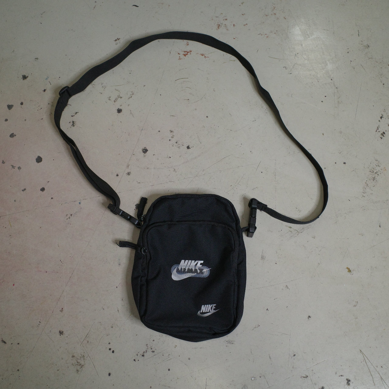 Nike Air Max Cross-Body Over Shoulder Festival Sling Bag Black