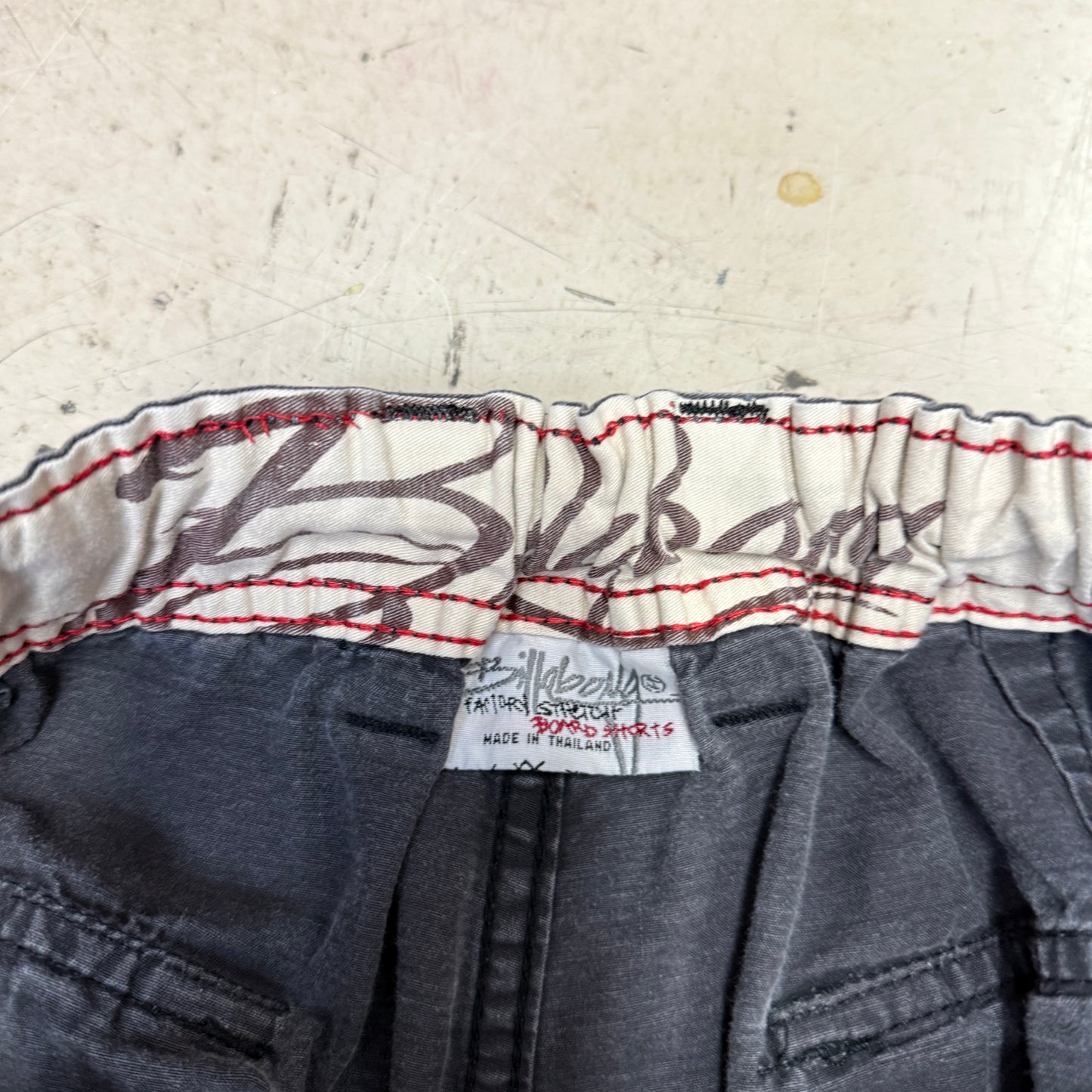 Vintage Billabong Grey Y2K Grid Shorts Men's Small