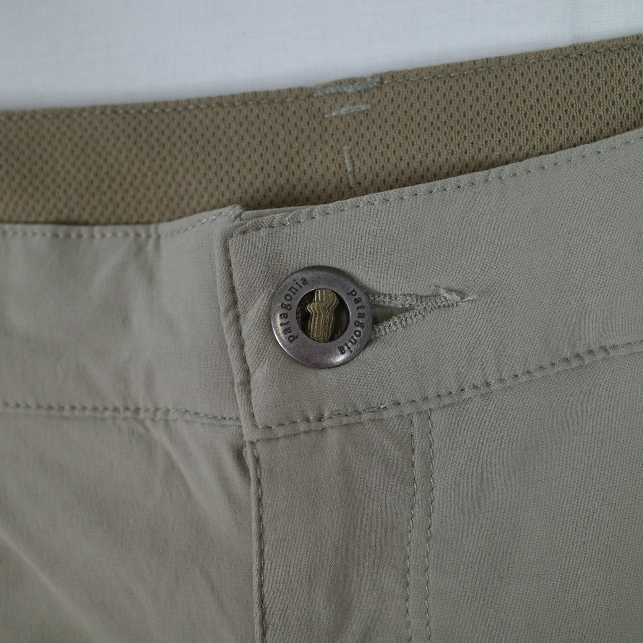 Patagonia Womens Pants Size 2 Khaki Beige Quandry Nylon Roll Up Hiking Pants