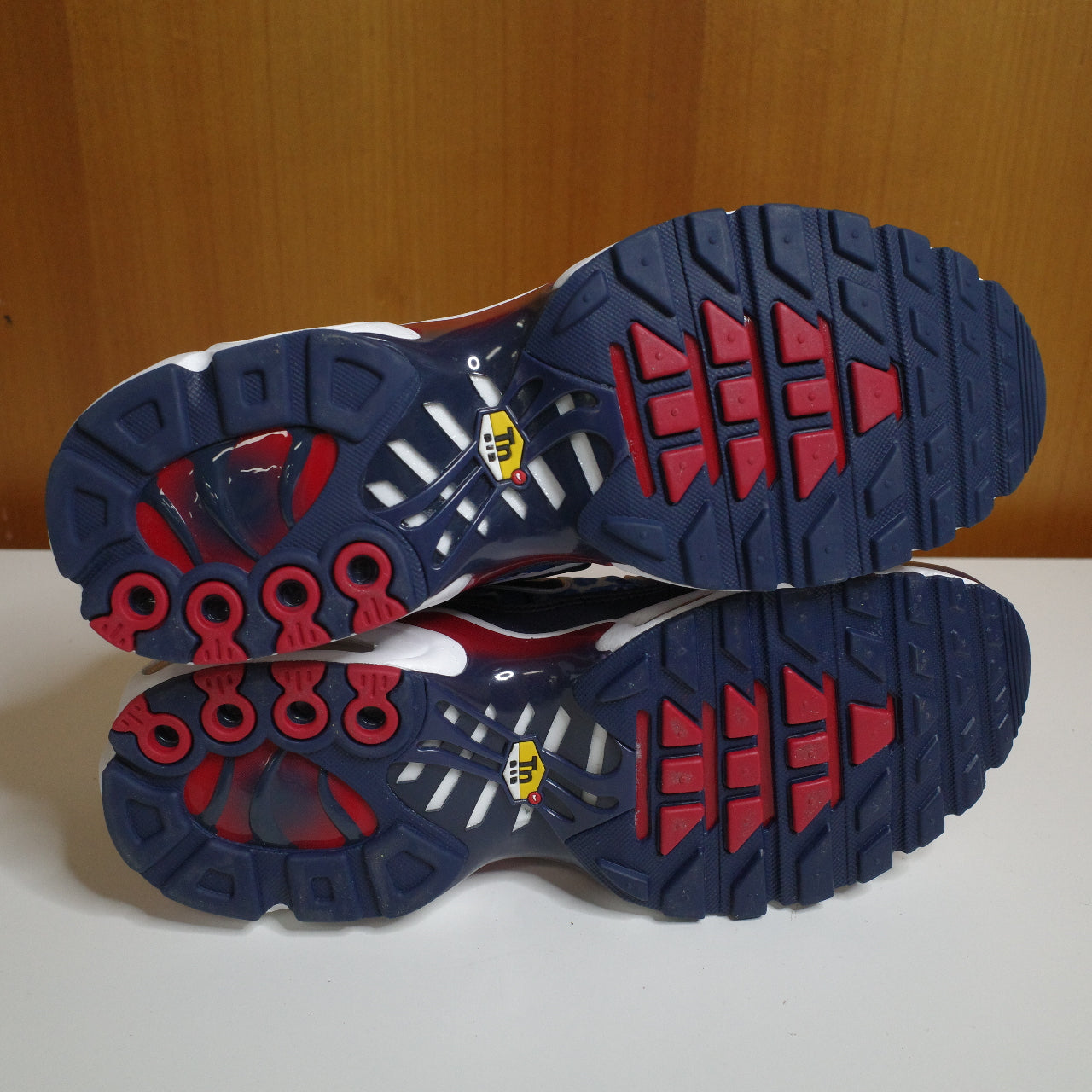 HV2323-400 Nike Air Max Plus Eclair Lightening 2025 US9