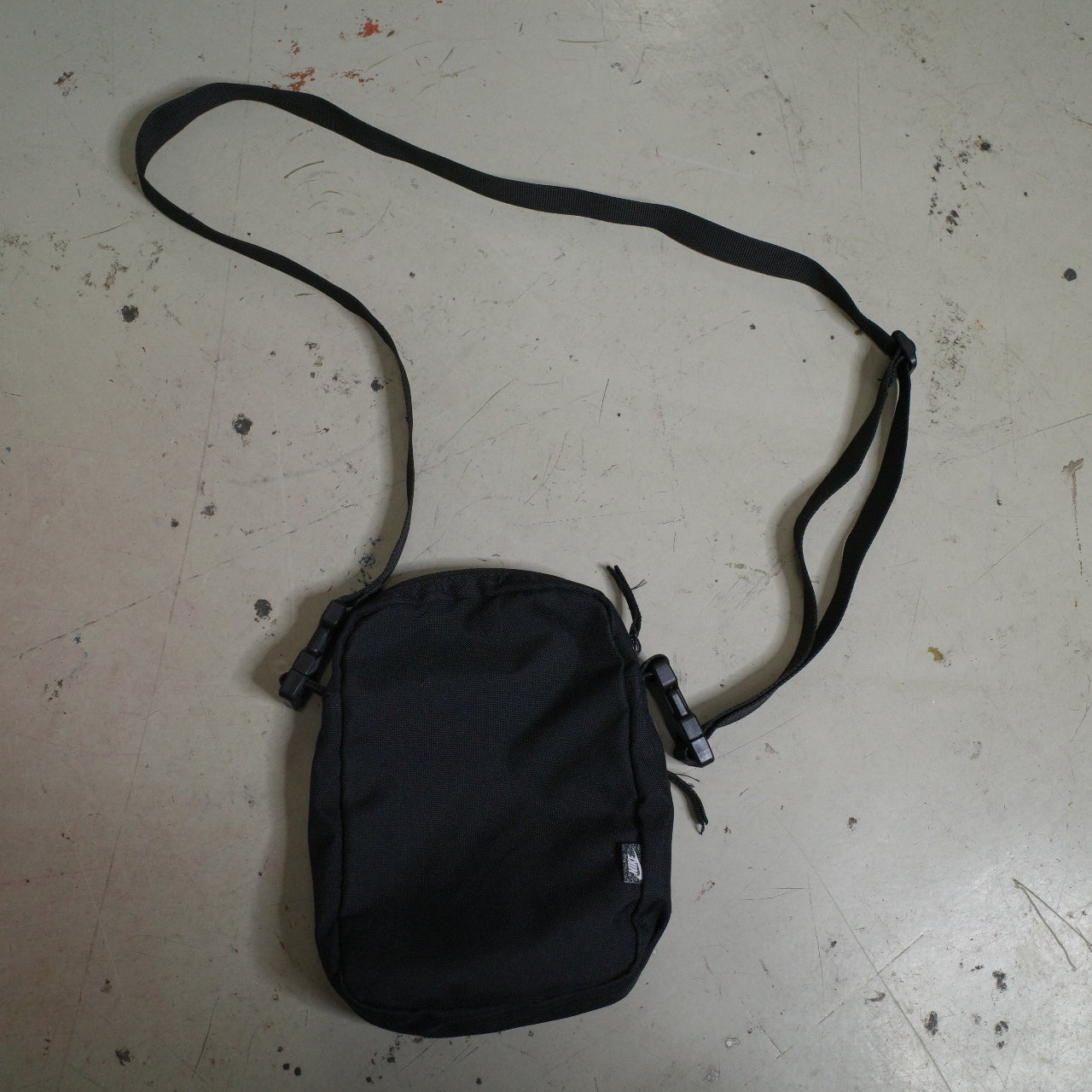 Nike Air Max Cross-Body Over Shoulder Festival Sling Bag Black