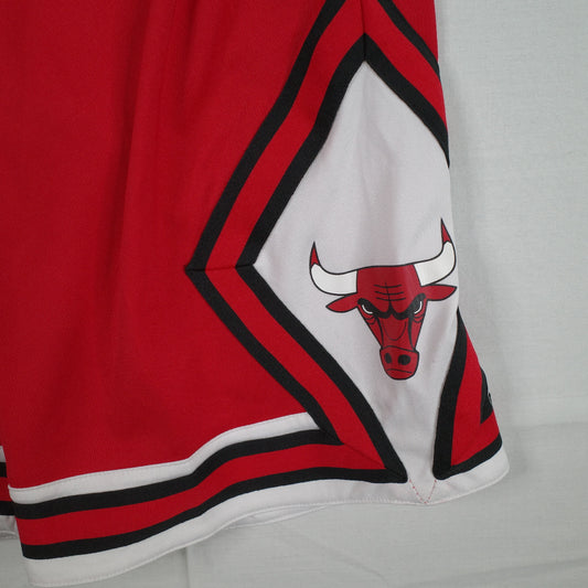 Chicago Bulls Shorts kids 11-12 Youth Red Basketball Swingman NBA Size