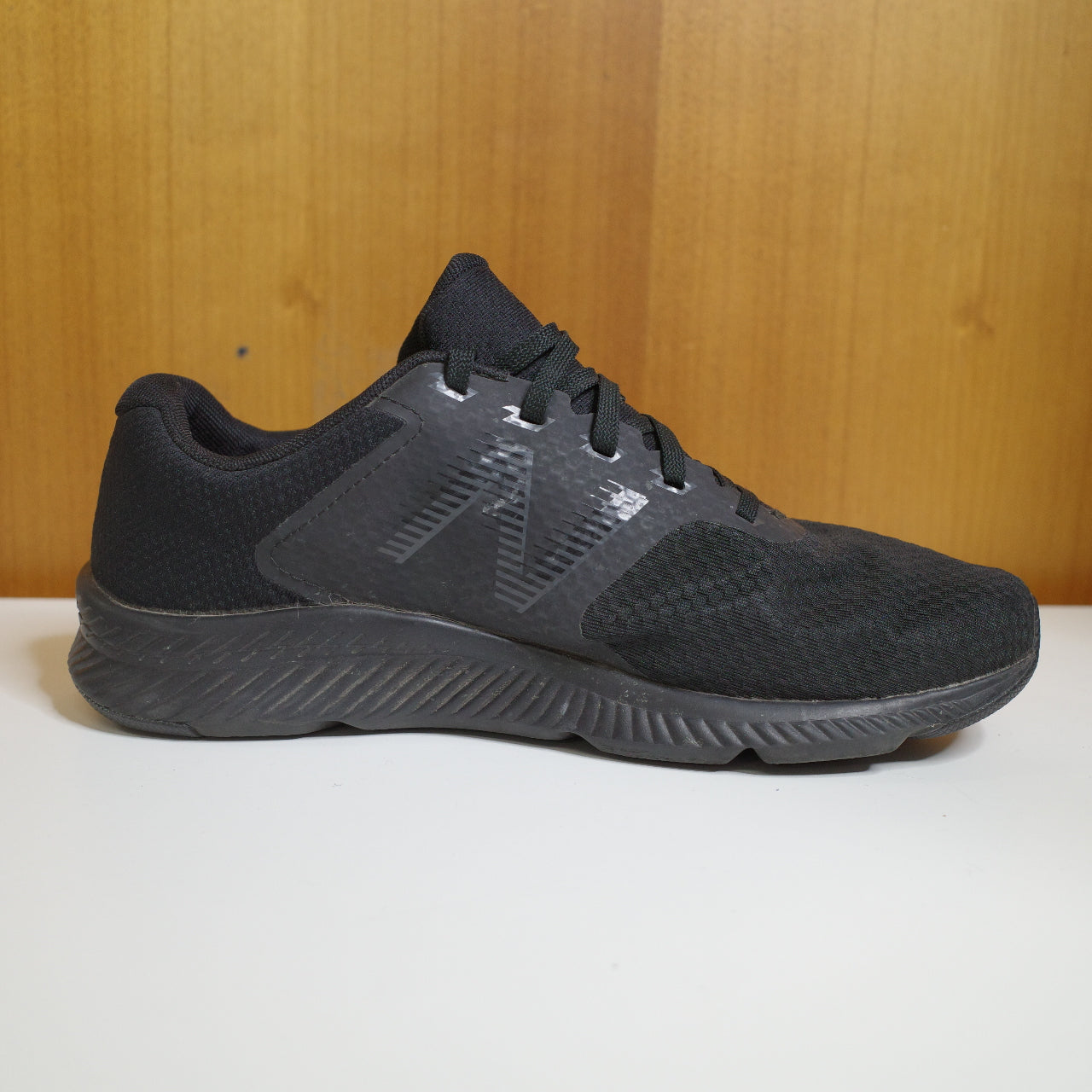 Mens New Balance 413 Black Athletic Running Shoes US8