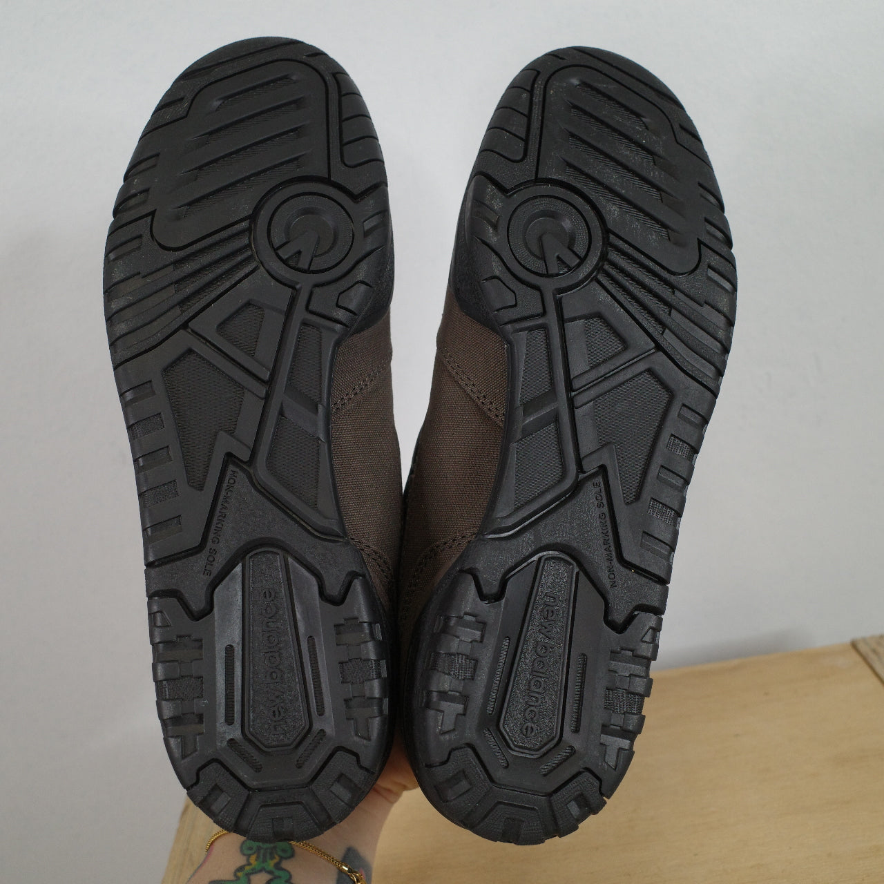 Size UK9.5  New Balance thisisneverthat x 550 Brown With Box