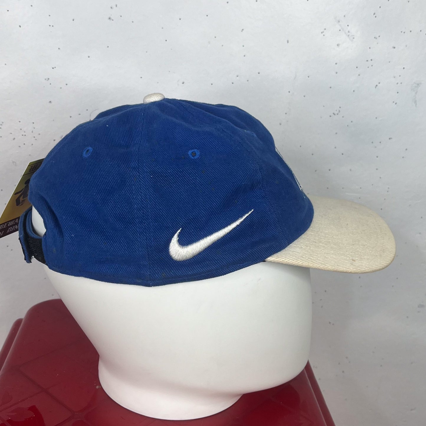 Vintage Nike AFL Kangaroos Blue /White Cap