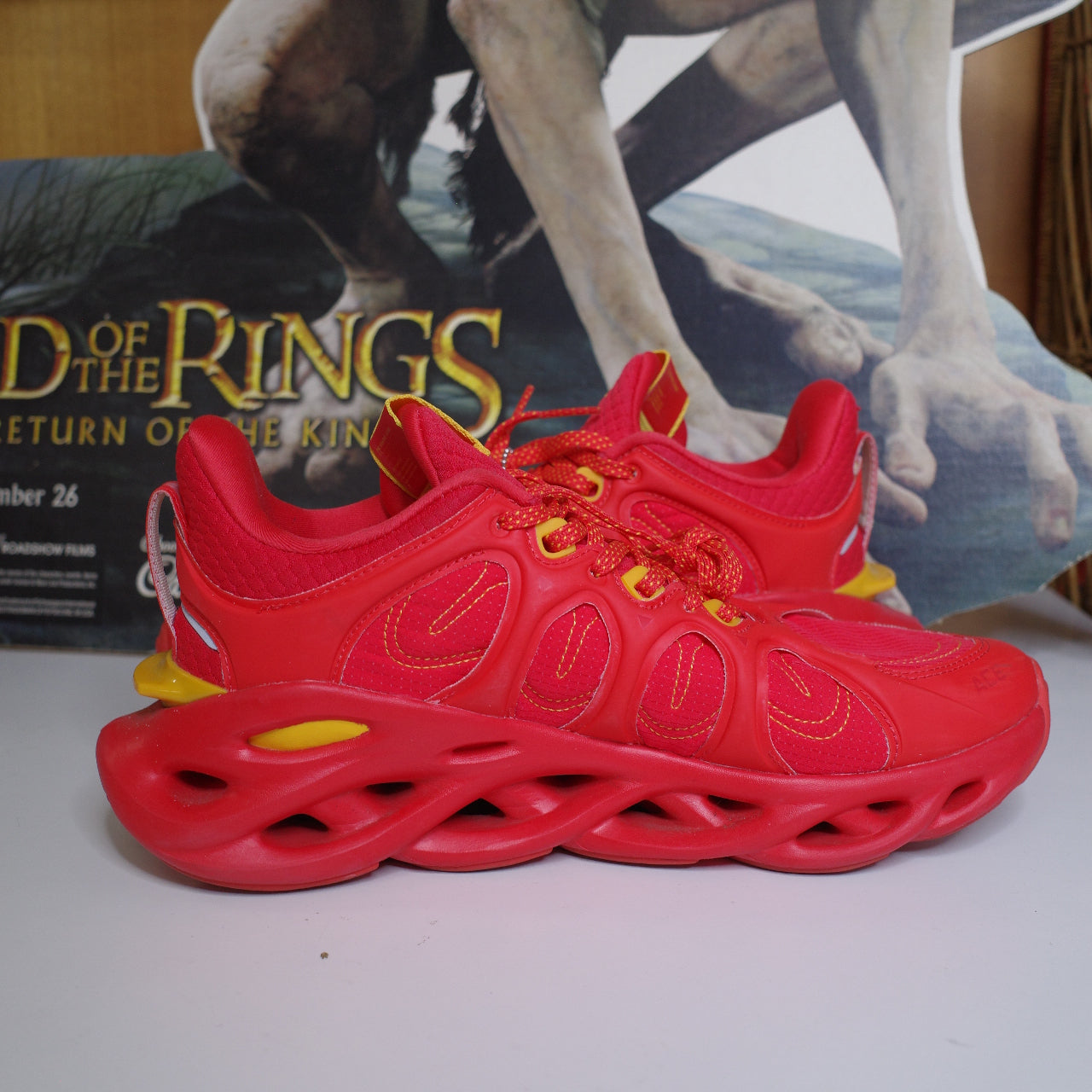 Li Ning Arc Ace Red Yellow Rare US9