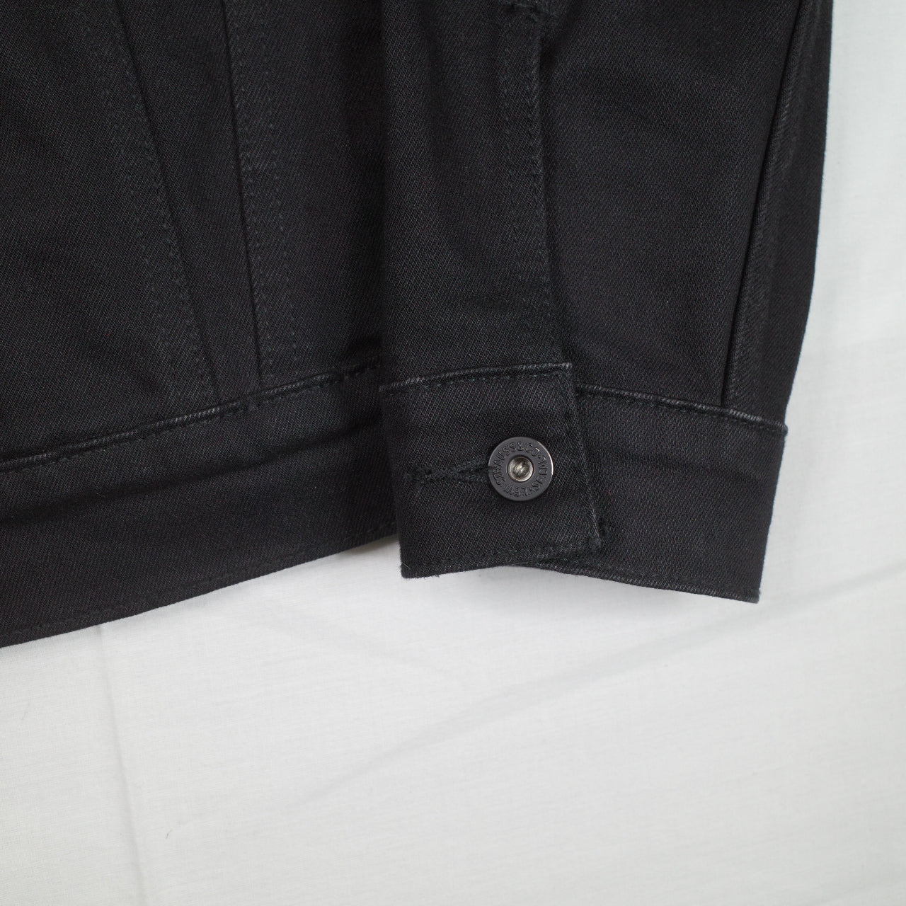 Levis Trucker Jacket Black Dark Horse WaterLess® Mens Large