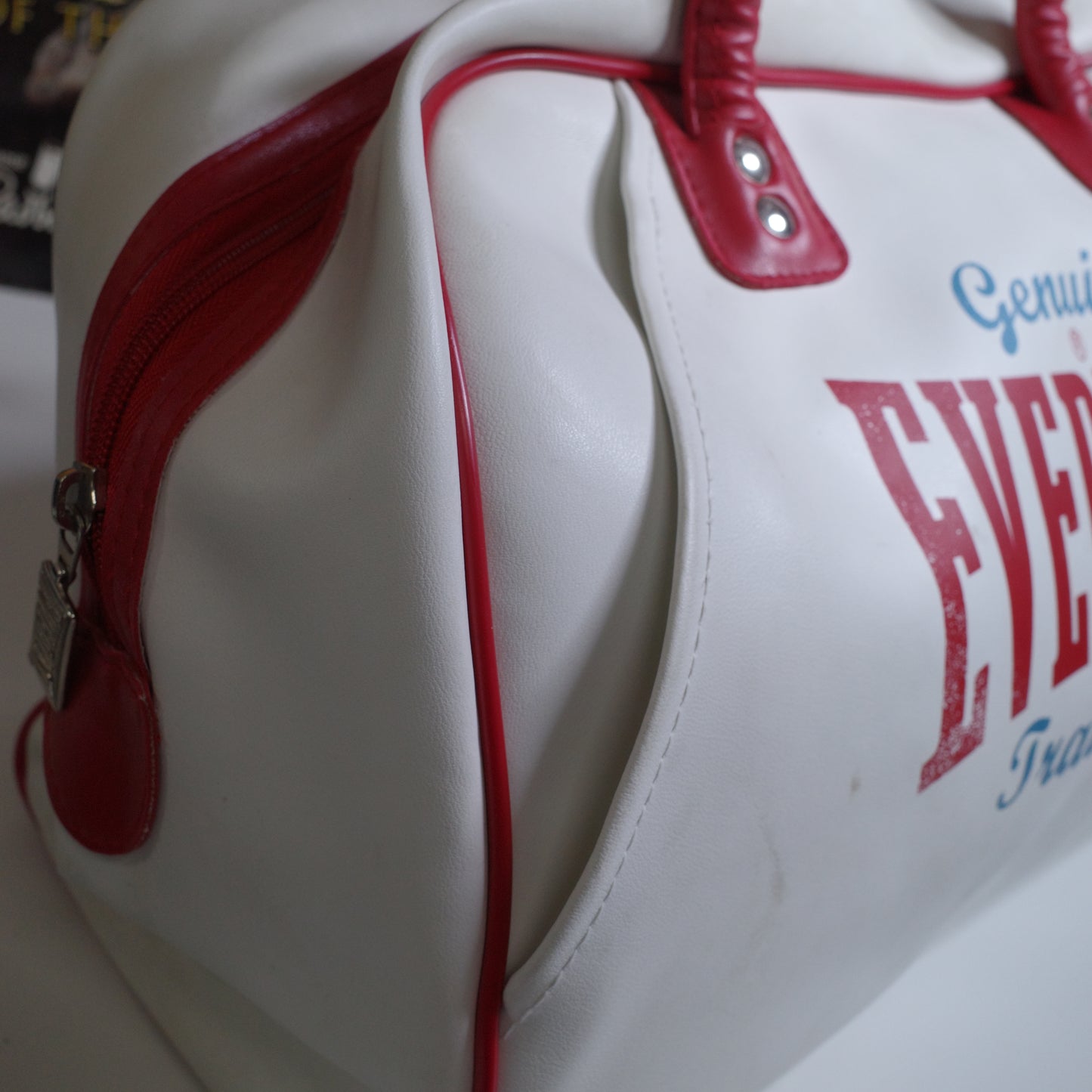 Everlast Duffle Bag Gym Travel Carry Vintage White Red