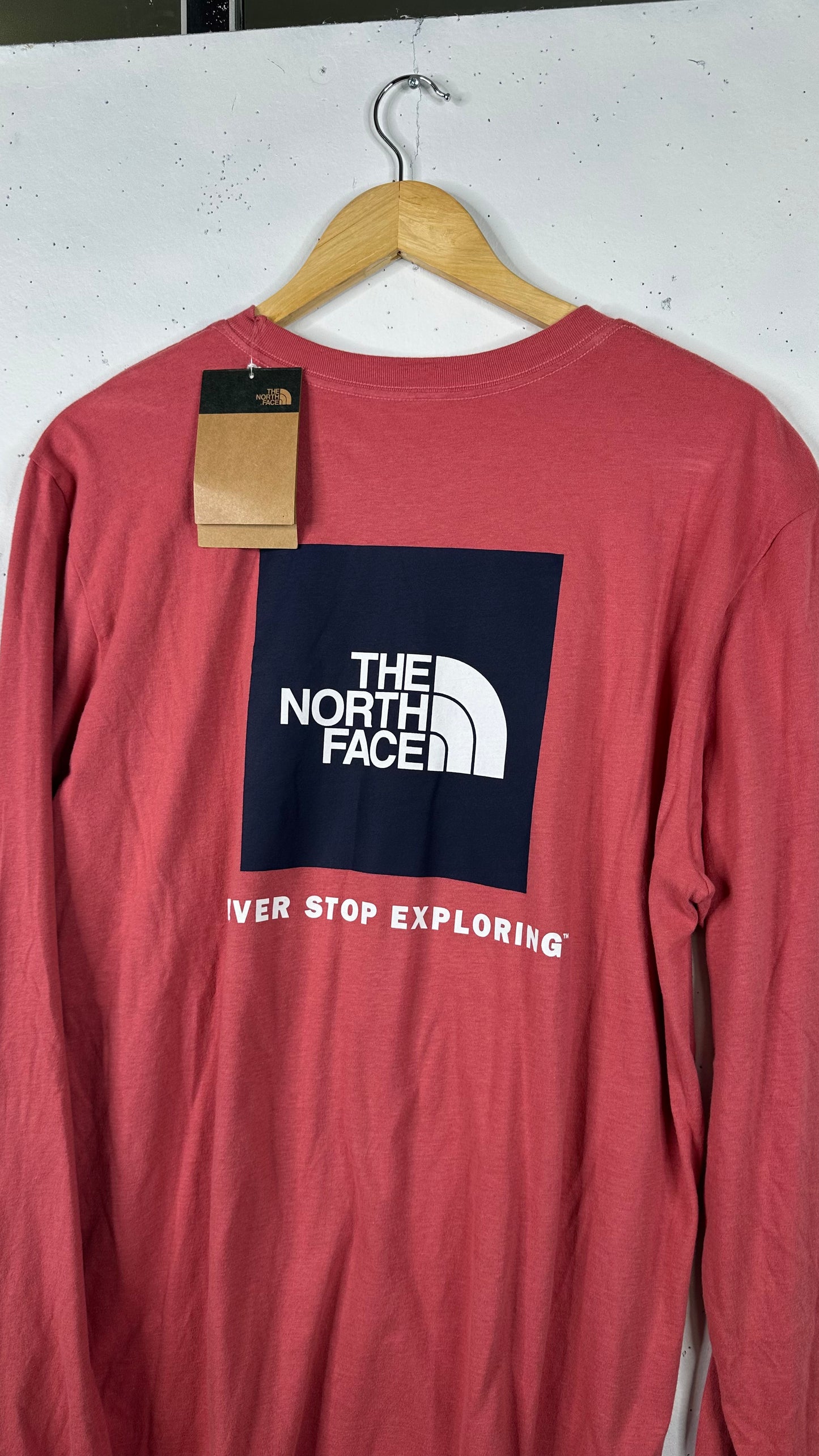 The North Face Box Longsleeve Salmon New (XL)