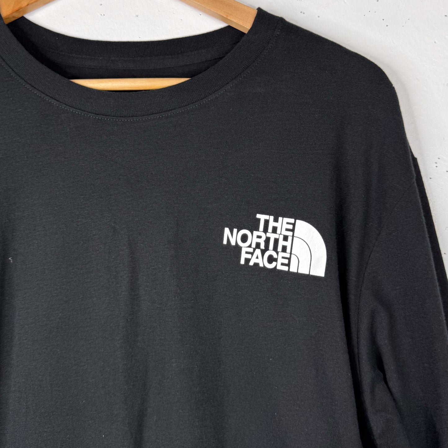 The North Face Box Longsleeve Black New (L)