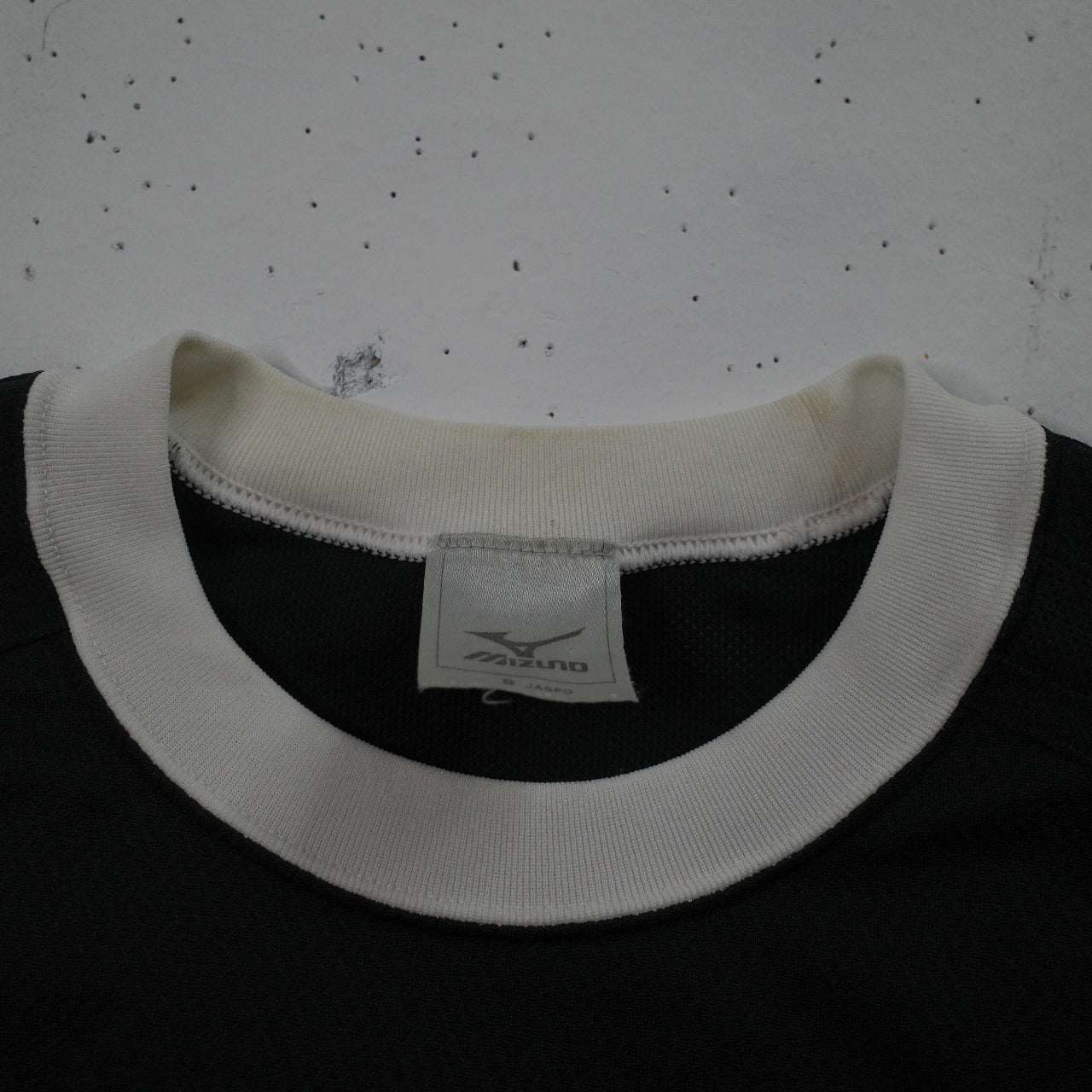 Vintage Mizuno Black Soccer Jersey Black White Ringer Short Sleeve T-Shirt Small