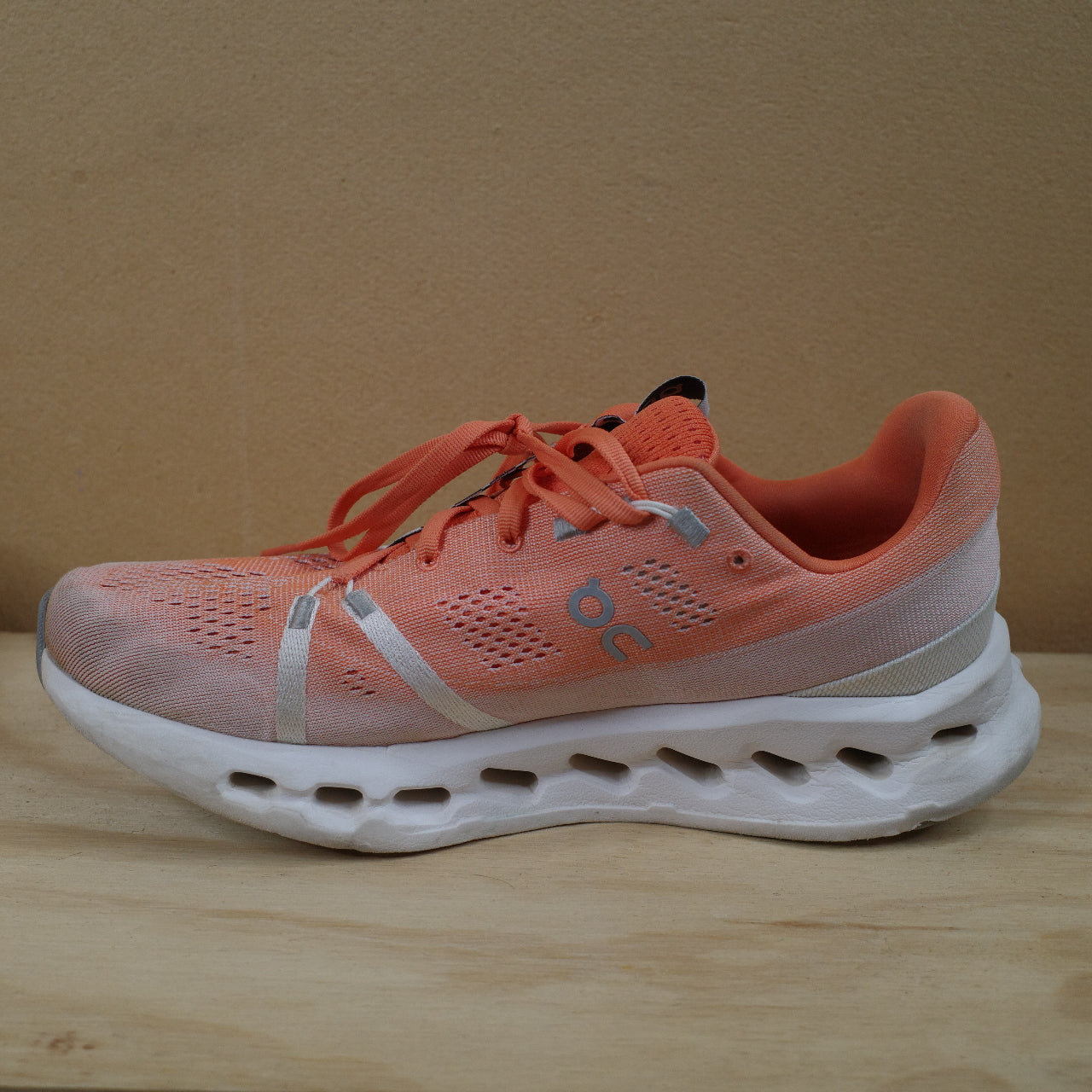 On Running Cloudsufer White Orange Mens US9