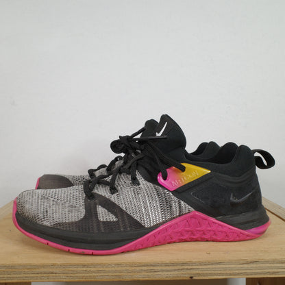 Women's Nike Metcon Flyknit 3 Black Fuchsia Size 9 Training Shoes AR5623-002