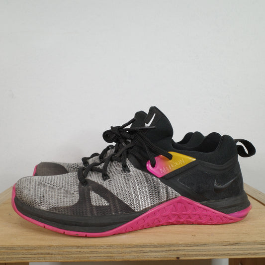 Women's Nike Metcon Flyknit 3 Black Fuchsia Size 9 Training Shoes AR5623-002