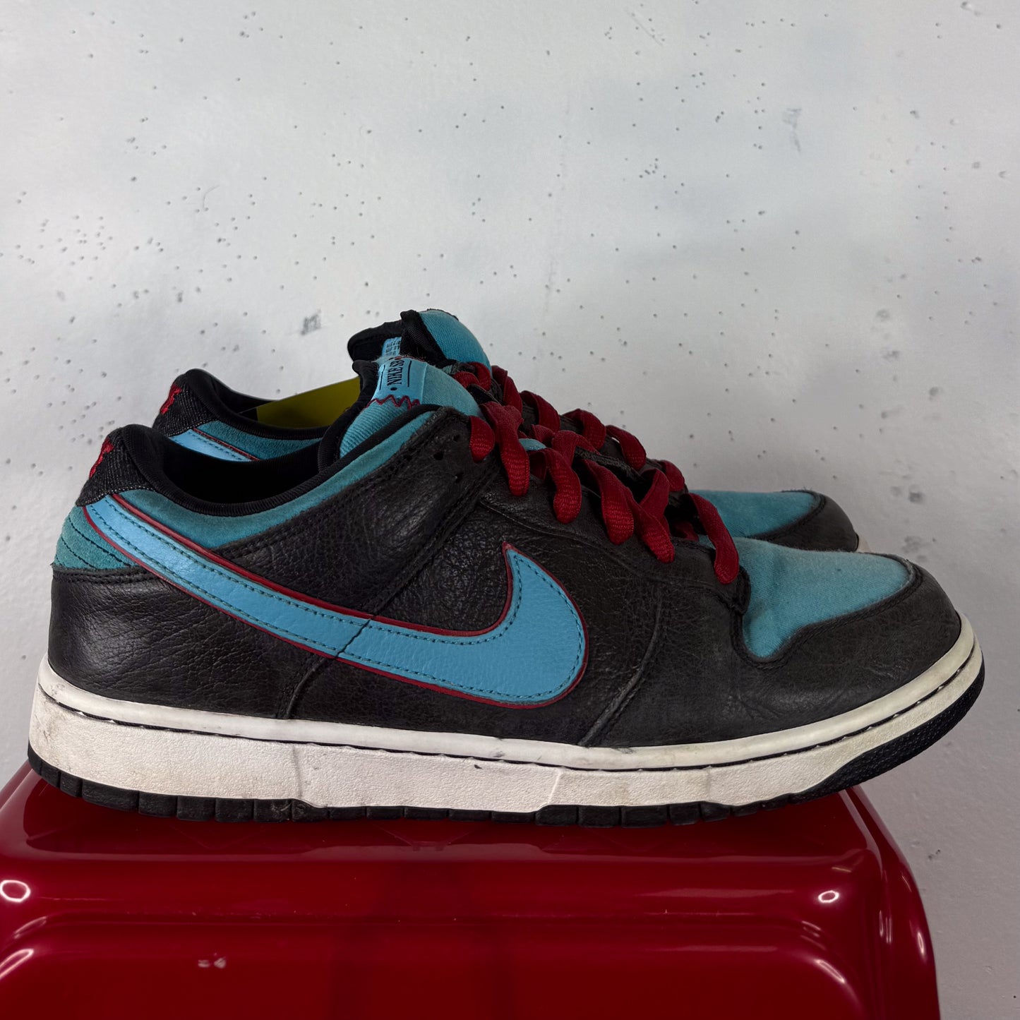 Nike SB Dunk "Angel + Demon" (US11)